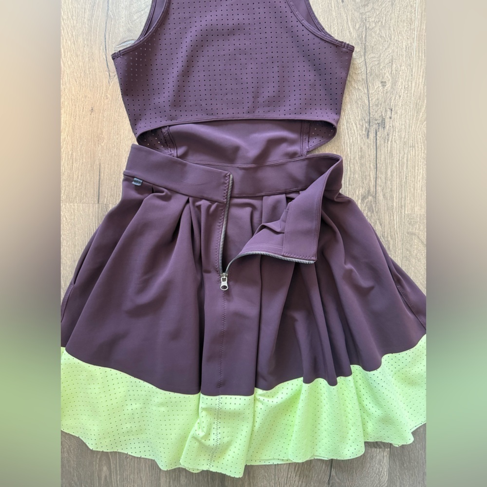 Lululemon Away Dress Black Cherry Neon Yellow Size Small - Picture 3 of 14